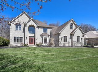 5150 Waterbridge Dr, North Royalton, OH 44133