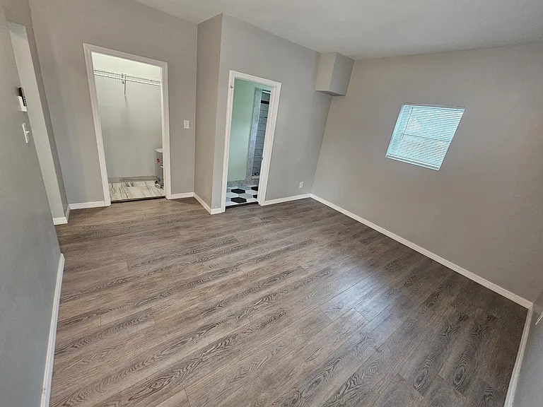 306 Turner St — Photo 24