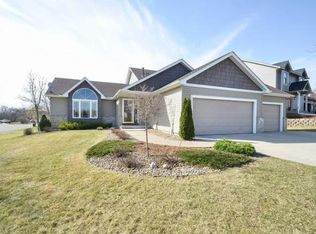 2531 Briar Oakes Blvd, Monticello, MN 55362