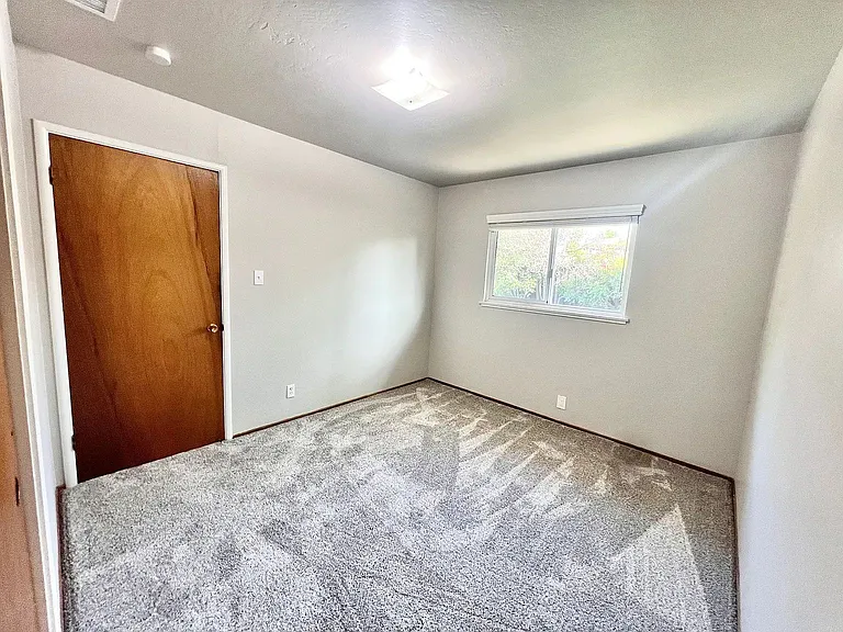 6610 Canterbury Ct — Photo 29