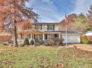 917 Ridgetree Ln, Saint Louis, MO 63131