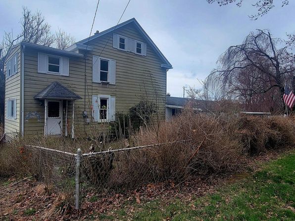 302 North St, Williamstown, PA 17098