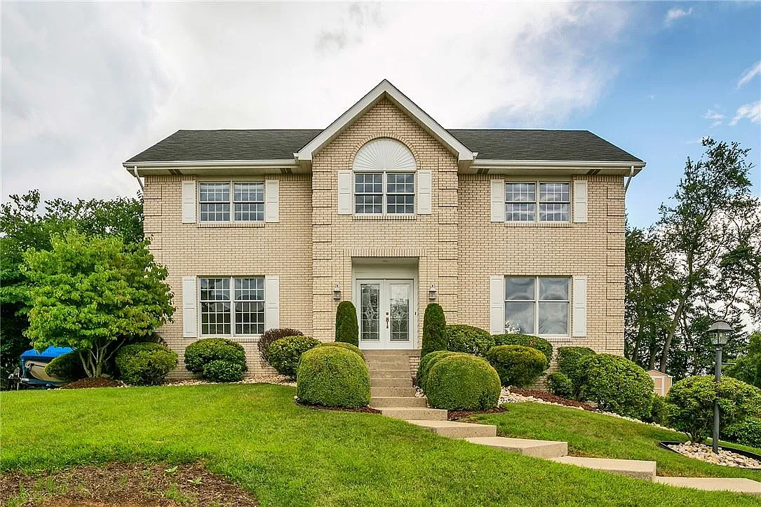 1041 Manor Vue Ct photo 1