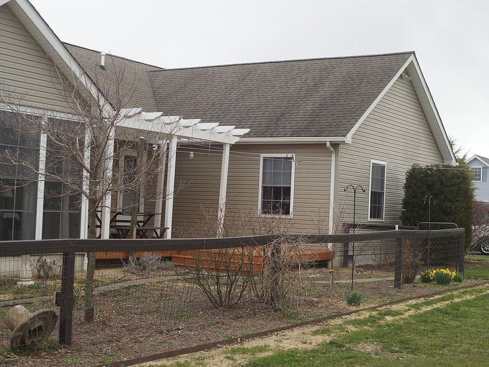 2nd image of 22044 Shockley Rd