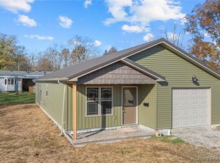 444 N 3rd St, Scottsburg, IN 47170