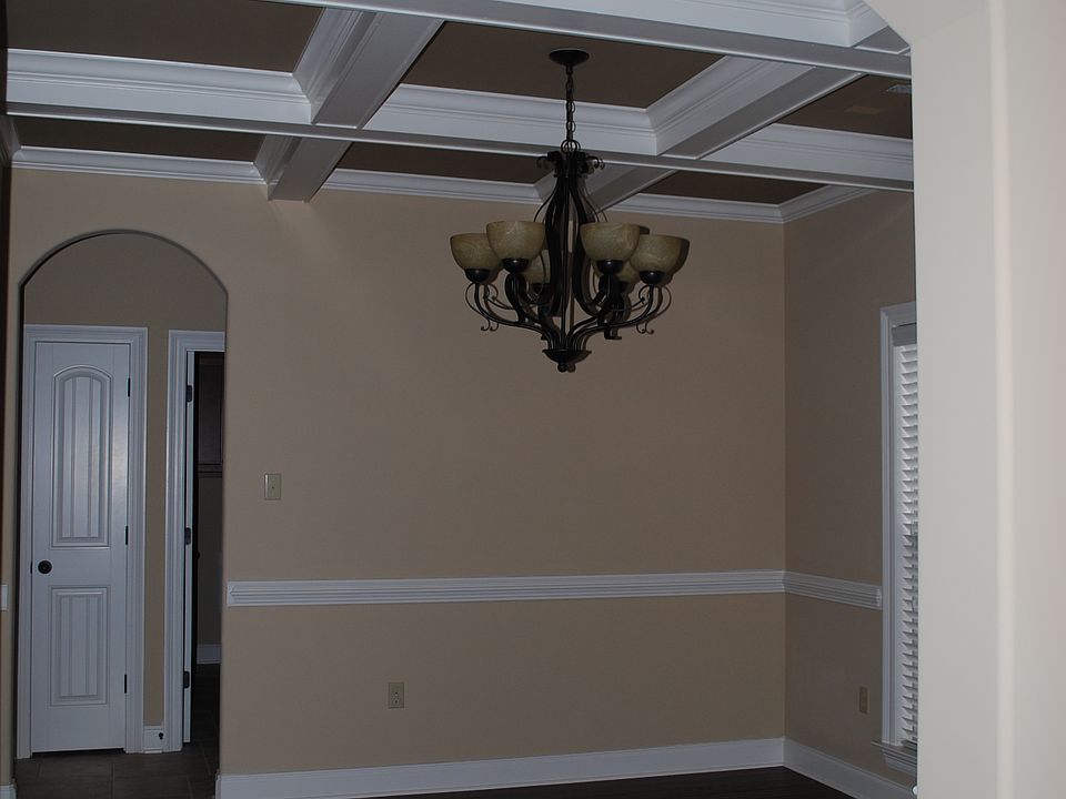 2nd image of 293 Harper St