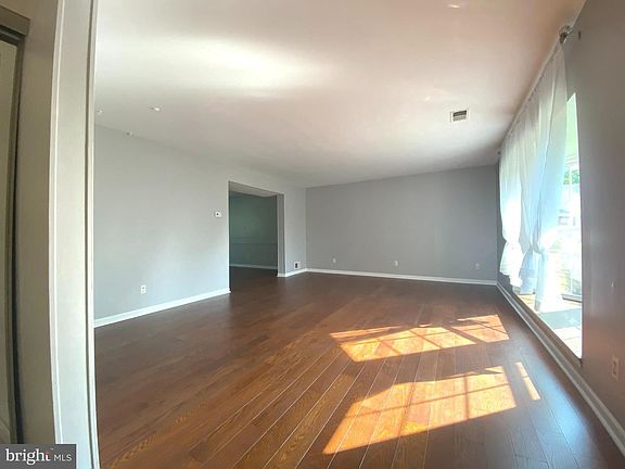 5th image of 199 Liberty Dr