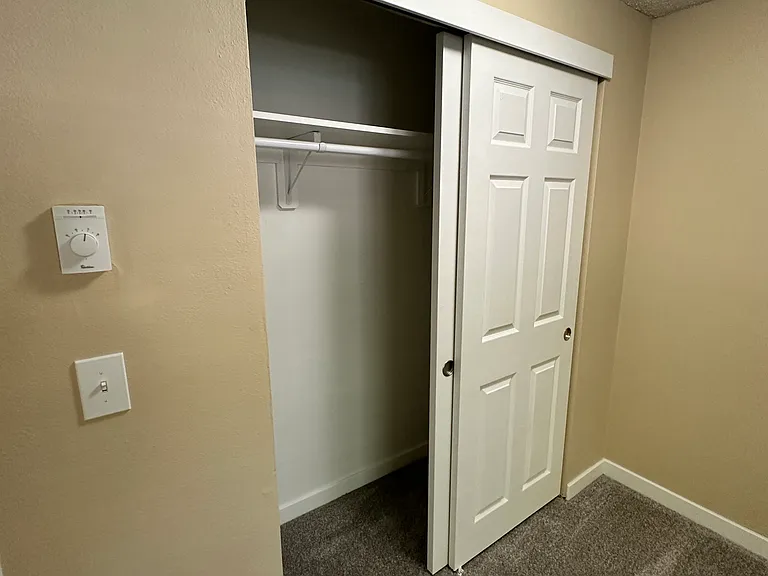 Evanbrook Apartments — Photo 31