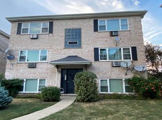 10392 Michael Todd Ter #1E, Glenview, IL 60025