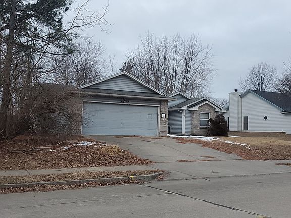 3rd image of 3515 Danvers Dr