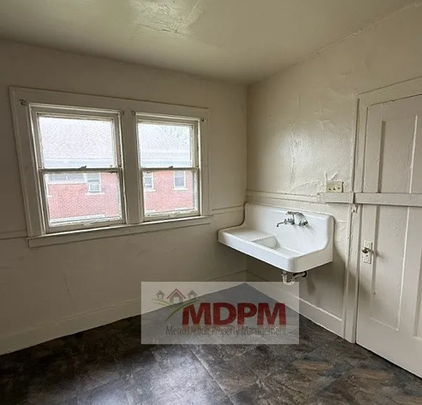 3244 Tuxedo St #2 — Photo 4