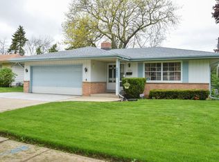 6225 N 95th St, Milwaukee, WI 53225