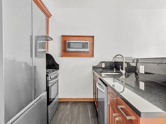 4th image of 595 Vanderbilt Ave #21/2
