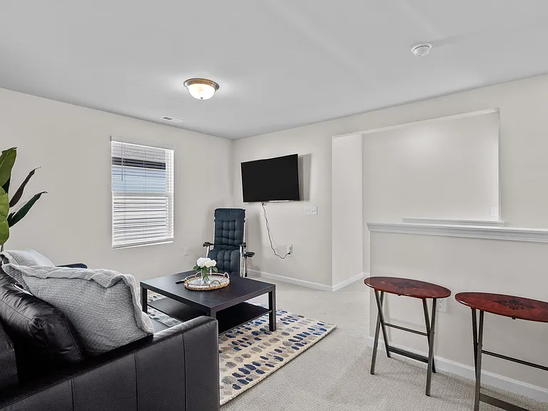 415 Sustainable Way — Photo 35