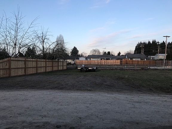 3rd image of 1720 SW 2nd St