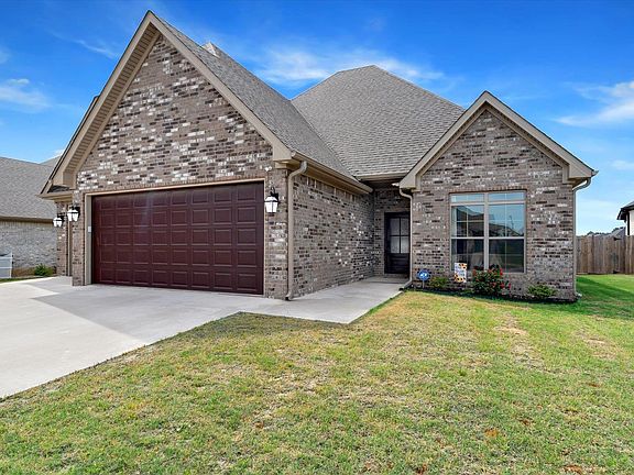 4th image of 122 Clearwater Dr