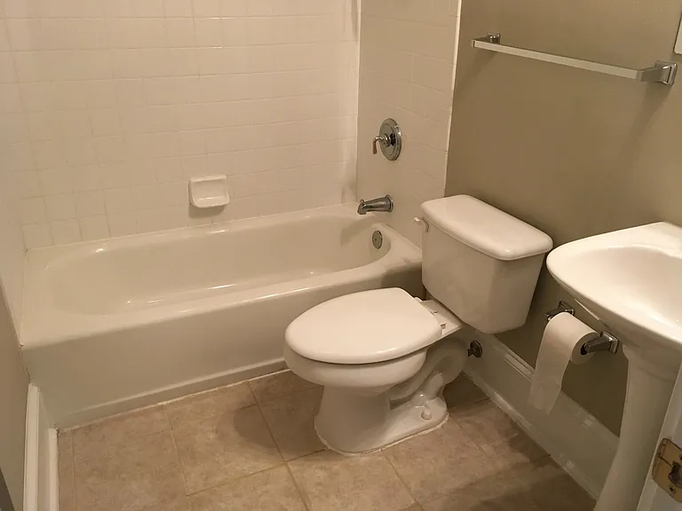 2549 Walton Way #A4 — Photo 7
