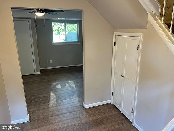 3rd image of 462 Kemper Dr