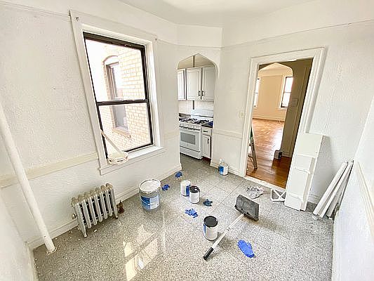 5th image of 301 Sterling St #F5