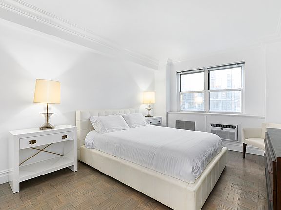 4th image of 301 E 66th St #3O
