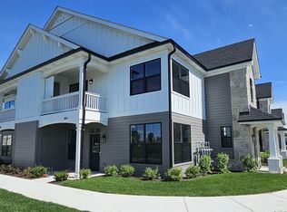 156 Timber Ridge Ct, Joliet, IL 60431