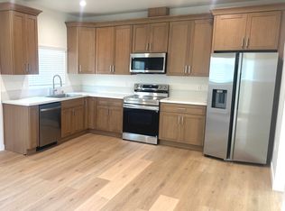330 Thompson Ave #F, Glendale, CA 91201