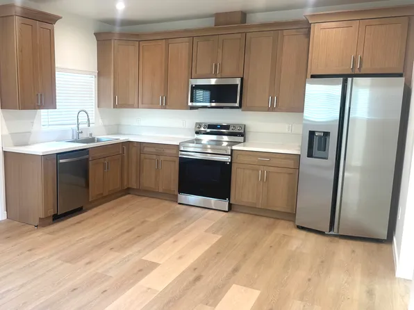 330 Thompson Ave #F, Glendale, CA 91201