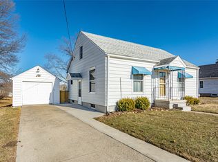 214 Main St, Center Point, IA 52213