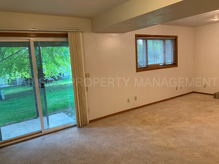 2509 S Groveland Ave — Photo 27