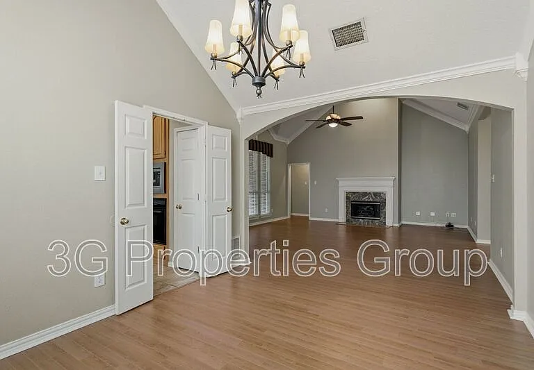 2109 Gisbourne Dr — Photo 9