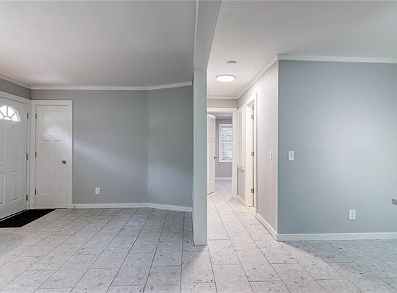 4th image of 8217 NE 51st St