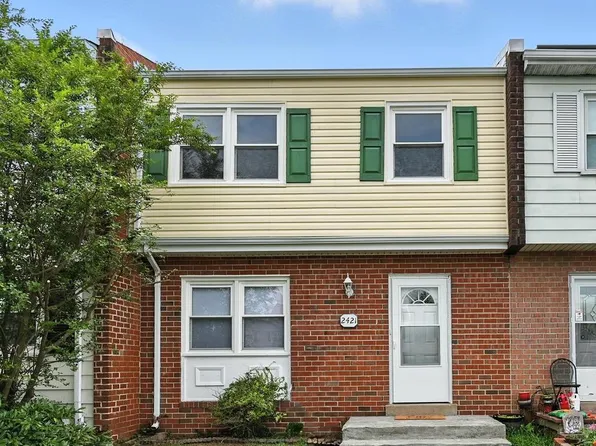 2421 Kilpatrick Pl, Dumfries, VA 22026