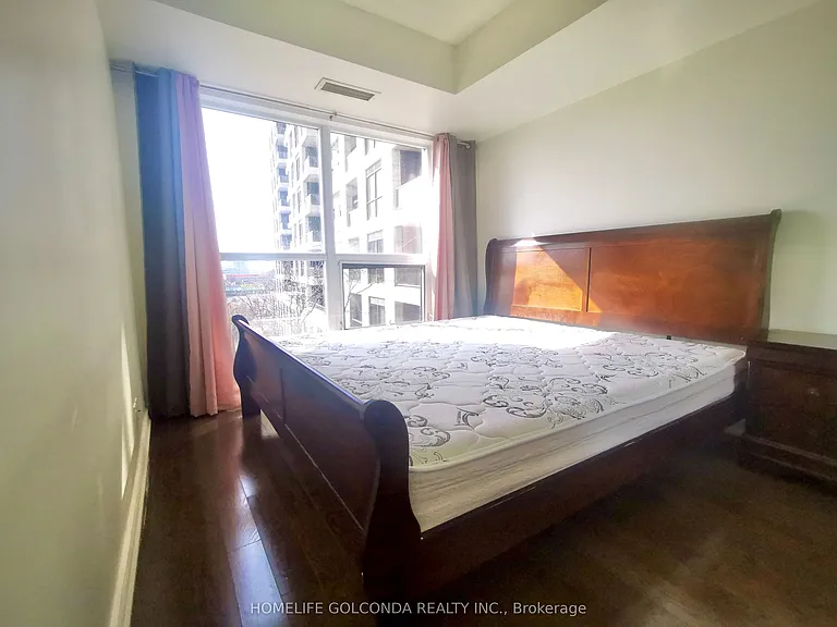 18 Harding Blvd #412 — Photo 14