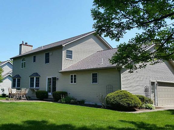 2nd image of 1528 Westwood Dr