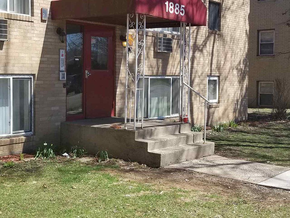 2nd image of 1885 7th St E