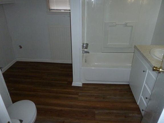 4th image of 929 Wanda Dr
