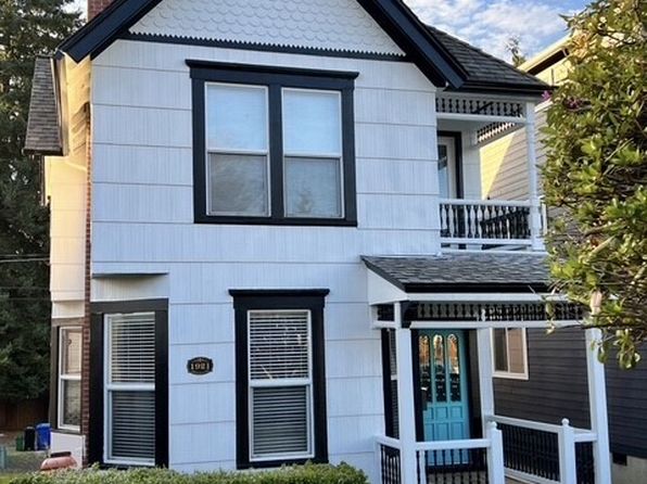 1921 44 Avenue SW, Seattle, WA 98116