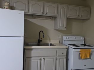 213 Emerald Ln #N, Carbondale, IL 62901