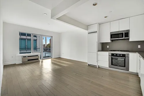 109 Gold St #4E Photo 1