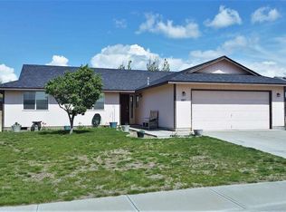 6107 Dodger Dr, Pasco, WA 99301
