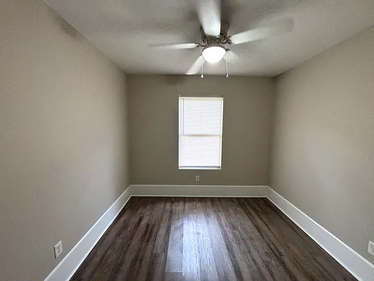 320 Clint Rd #A — Photo 6