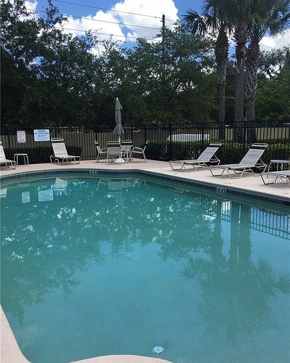 2nd image of 112 Canterbury Bell Dr