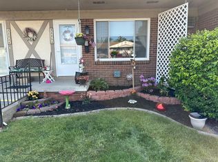 25354 Potomac Dr UNIT 6, South Lyon, MI