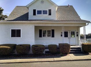 34 Butler St, Old Forge, PA 18518