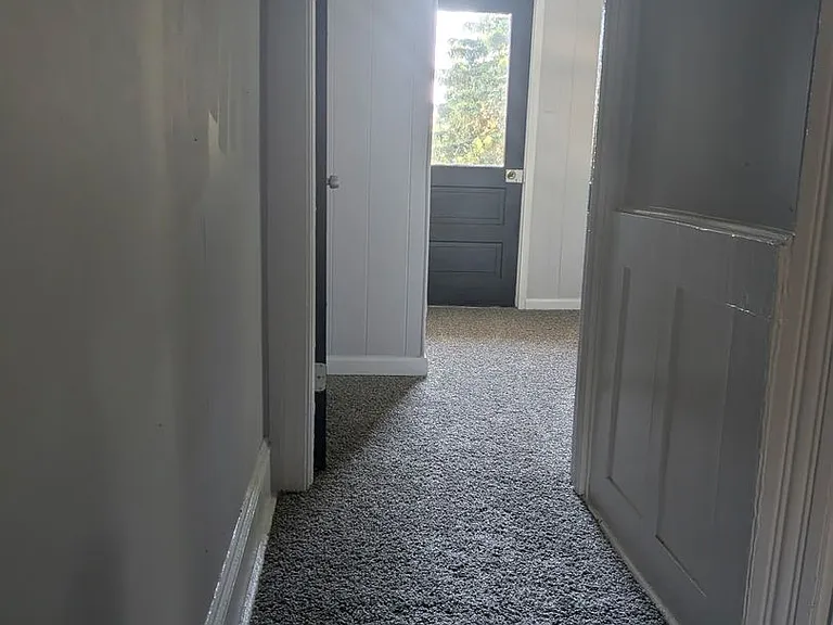 1216 Clark St — Photo 2