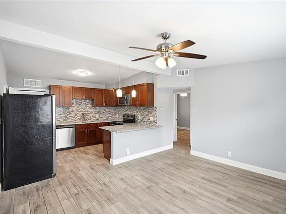 5th image of 3219 40TH STREET N