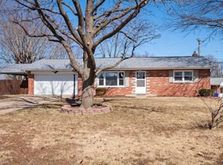 401 Walworth Dr, Saint Louis, MO