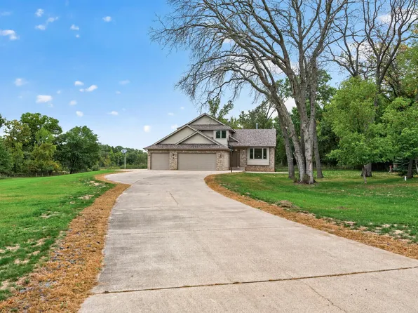 20964 Beaver Dam Ct NE, East Bethel, MN 55011