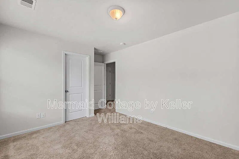 3 bed, 2.5 bath, 1822 sqft, $2,500 — Photo 1