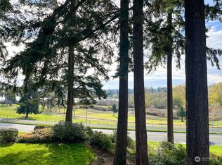 23303 Lakeview Dr UNIT B205, Mountlake Terrace, WA 98043